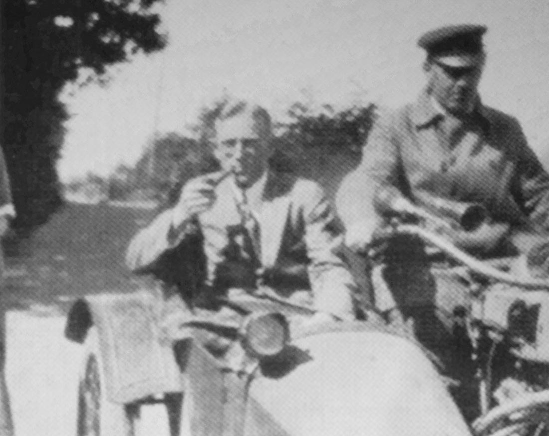 Motorsykkel med sidevogn – E-verkets stolthet, kjøpt i 1920.